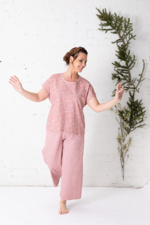 kotimainen naisten pyjama-naisten yöasu-äitienpäivä-lahja-damadesignfi