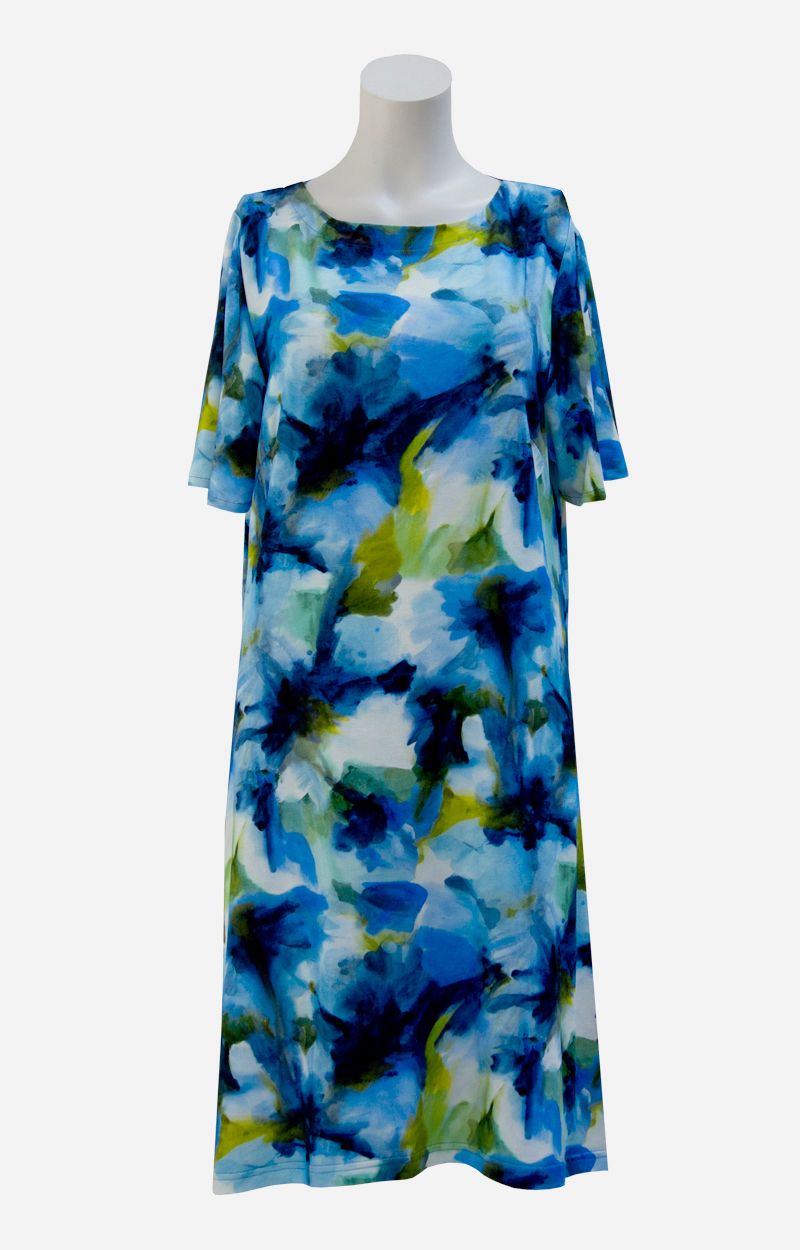 Kotimainen-Mekko-viskoosi-sinikuviollinen-taskut-Dama-Design-Turku