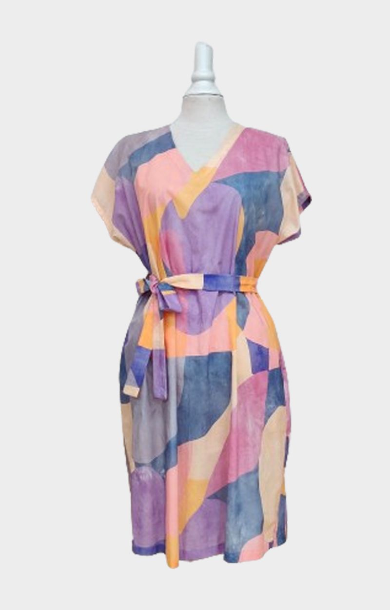 mekko-kuin-maalaus-taskut-vyö-kotimainen-damadesignturku