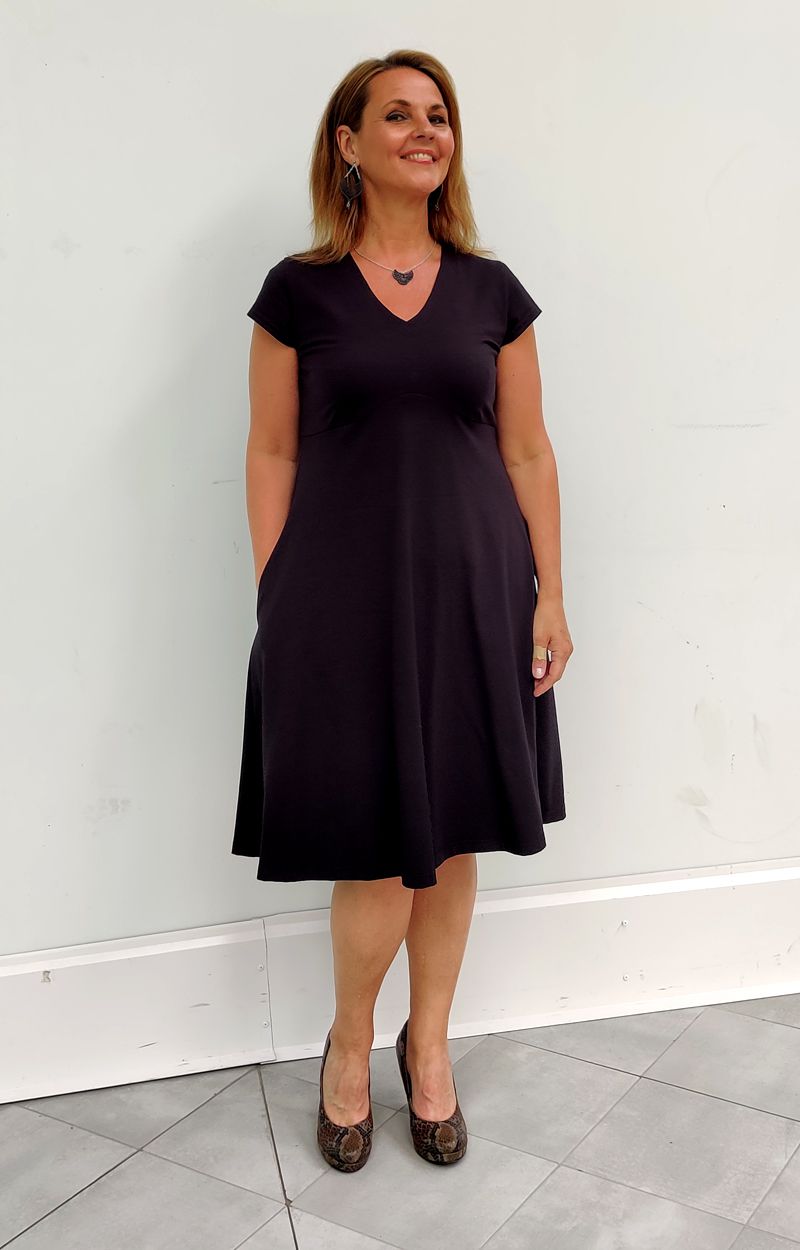 Mekko SUVI pikkuhihoilla - Image 4