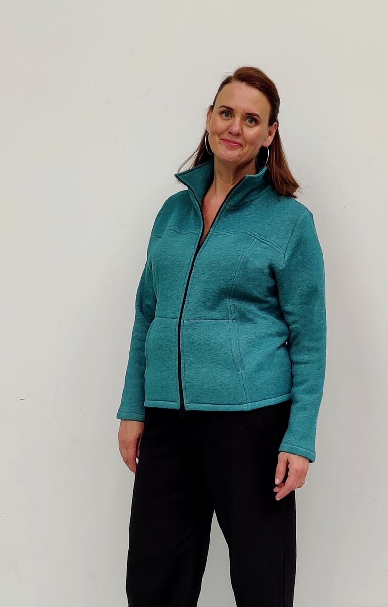 takki-puuvlllaa-taskut-petroli-vetoketjulla-damadesign