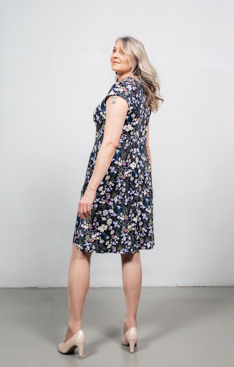 Mekko SUVI Flowers - Image 4