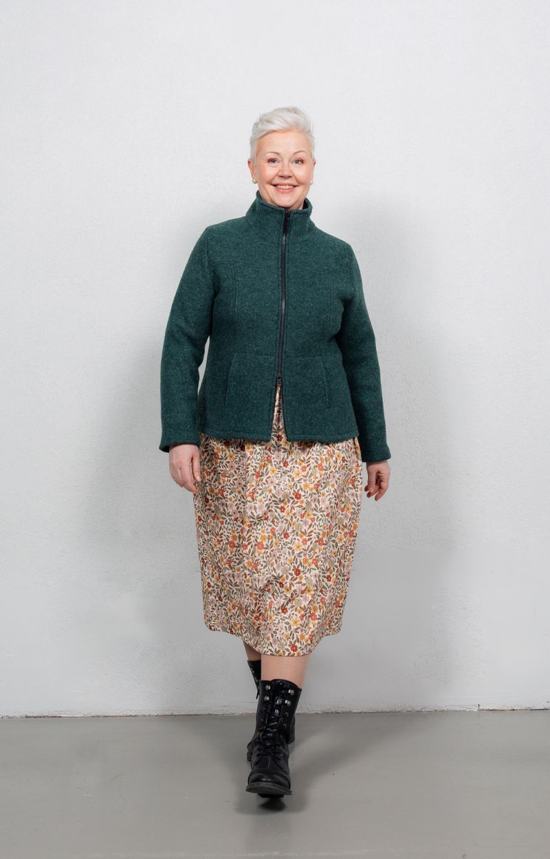 vihrea-villa-kangas-takki-vetoketjulla-taskut-dama-design